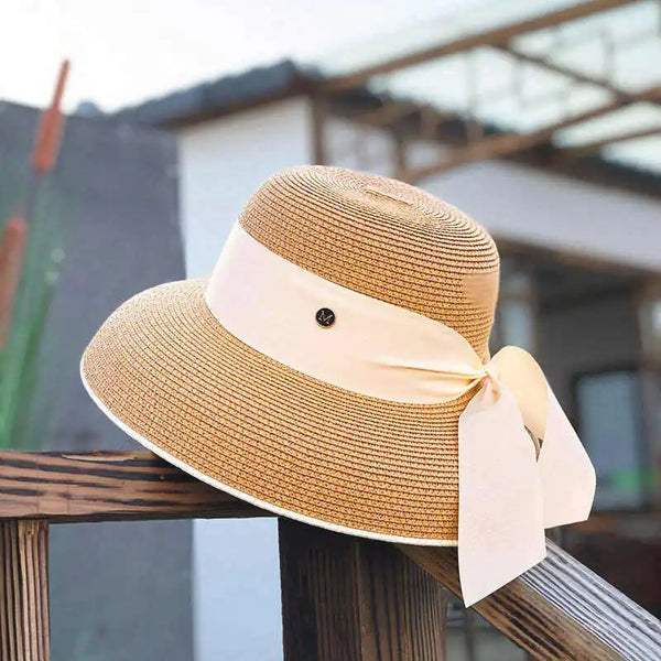 Retro Design Beach Hat.