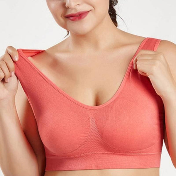 Comfortable Seamless Brassiere With Pads for Ladies.